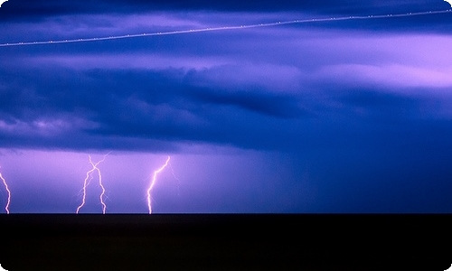 踩住命运漫步散文