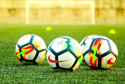 介绍我自己Myself 英语作文